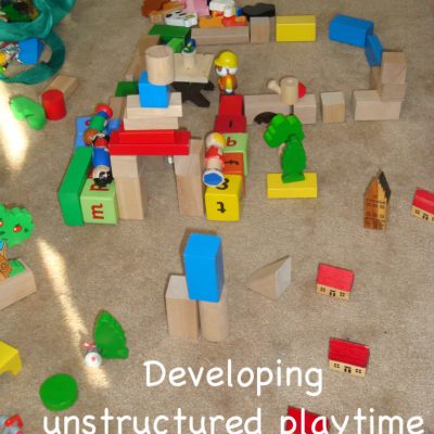 31 days to a more Playful Tot {Day Thirty} Keep unstructured play flexible